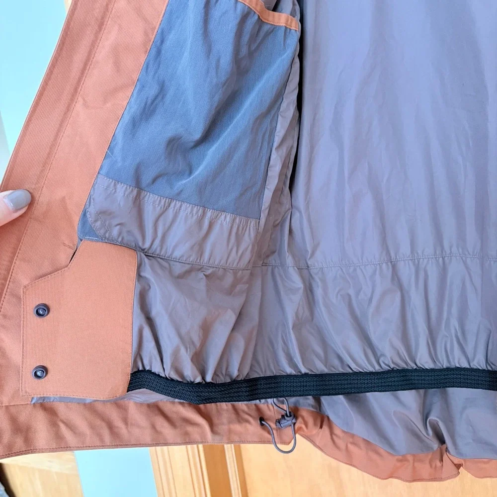 Rei Co-Op **preowned wear**